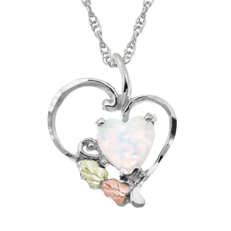 MRLPE628-768x768 Landstroms Silver Heart Necklace